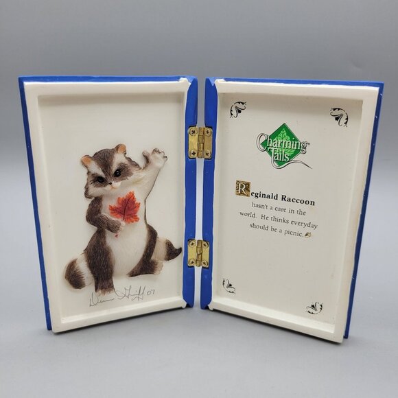 Charming Tails Library Character Figurines Collection 98/547 Set of Three Books - Picture 2 of 11